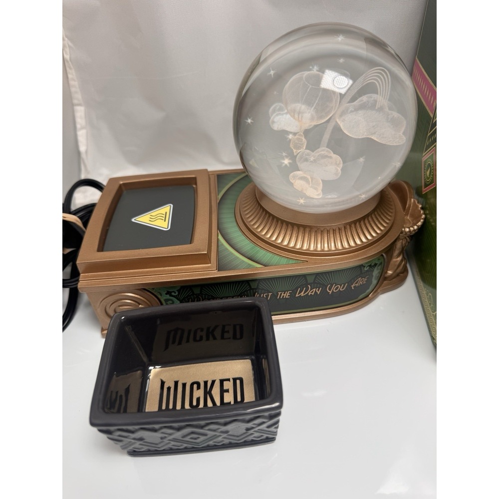 Wicked Scentsy Warmer – Brand New In Box Retired - Picture 4 of 14